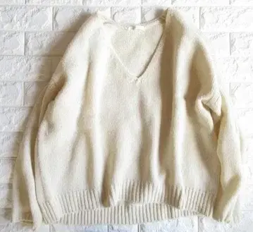 투모로우랜드 갤러리 바이 고급 여성스러운 멋스러운 V넥 루즈 니트