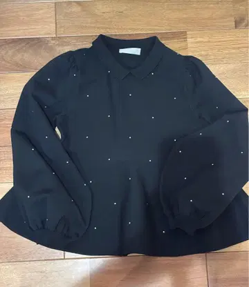 셀포드 긴팔 티셔츠 큐빅 블랙