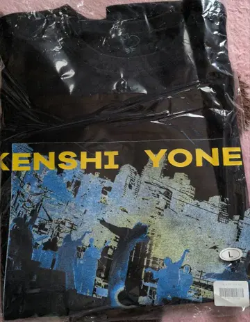 Kenshi Yone 그래픽 T셔츠 L 사이즈 블랙
