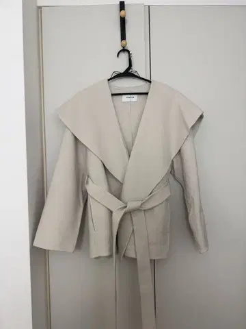 FRAY ID 빅 칼라 숏코트