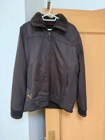 PUMA 브라운 다운 자켓 플리스 카라 부착