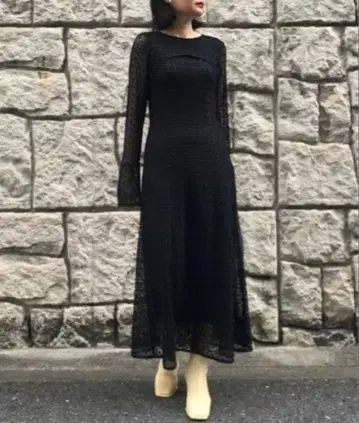 프레이 아이디 컷 아웃 원피스