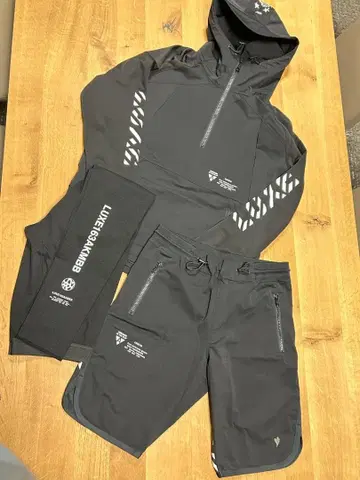 LUXE163AKMBB 자켓과 숏팬츠 레깅스 세트 새상품급