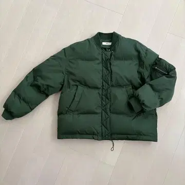 새상품급 5회 정도 사용 HOLIDAY 아우터 자켓 홀리데이