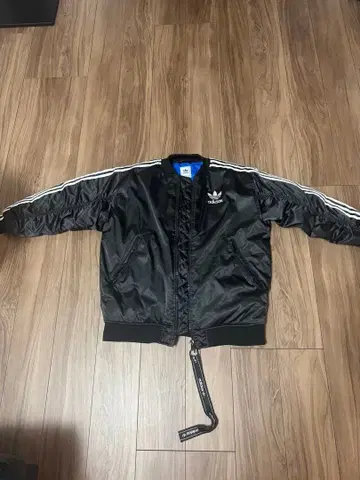 adidas BOMBER JACKET 아디다스 봄버 자켓