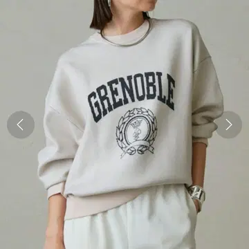 [ 새상품급 ] LOUNGEDRESS 라운지 드레스 자카드 로고 니트