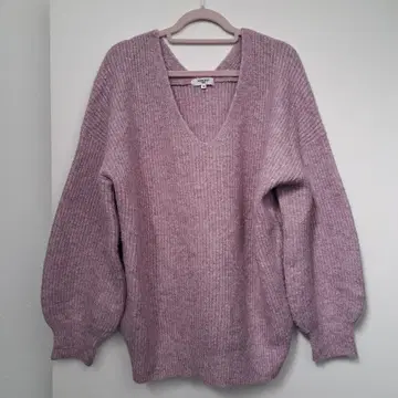 내추럴 뷰티 베이직 보라색 사이즈 M 스웨터 익명 배송