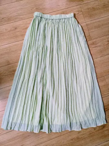 스테이트 오브 마인드 연한 라임 그린 롱 스커트 미사용 새상품