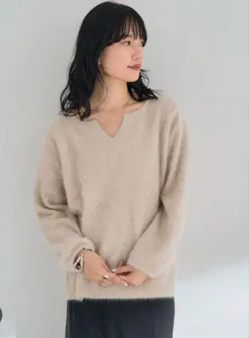 시너리 shenery 퍼 캐시미어 키 넥 니트 라이트 베이지