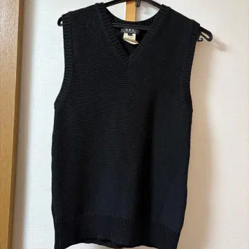 A.P.C. 울 니트 베스트 L