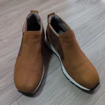 중고 스웨이드 느낌 스니커즈 24cm fitfit