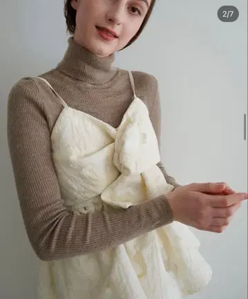 Acka 자카드 페플럼 뷔스티에