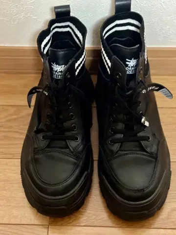 블랙 하이컷 스니커즈 39