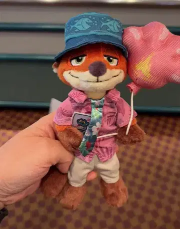 디즈니 주토피아2 닉 인형 배지