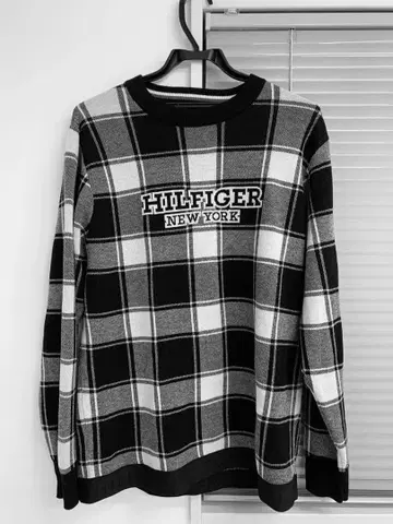 타미힐피거 니트