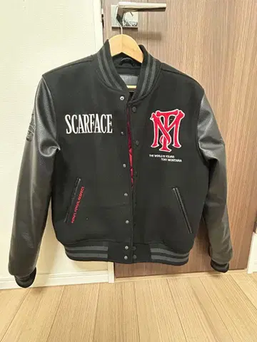 SCARFACE 바시티 자켓 블랙