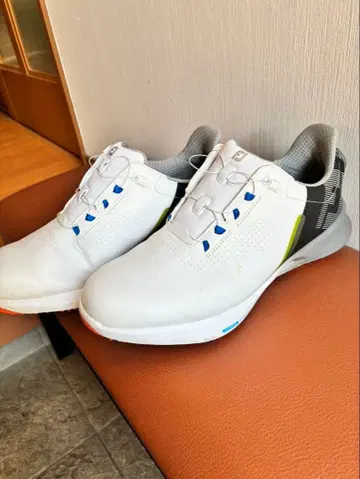 풋조이 골프화 화이트