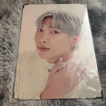 RM 프리미엄 사진 BANG BANG CON