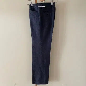 다크 그레이 슬랙스 스트레이트 핏