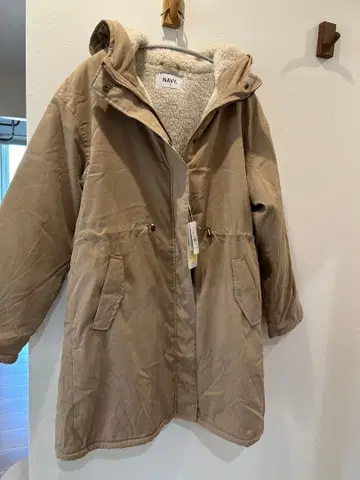 NAVY. 플리스 라이닝 모즈 코트 베이지