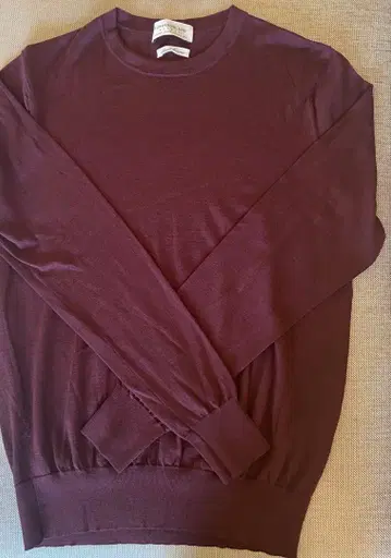 투모로우랜드 니트