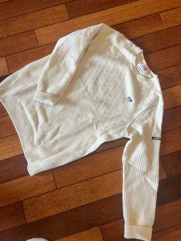 MASTER BUNNY EDITION 스웨터