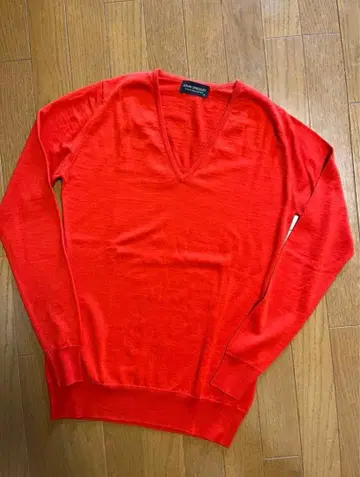 JOHN SMEDLEY V넥 스웨터 M 레드