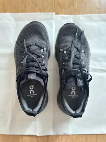 On 클라우드서퍼 맥스 / 24.0 / 블랙