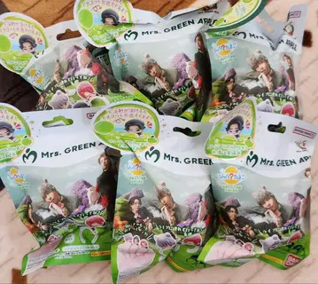 빗쿠라타마고 Mrs. GREEN APPLE 미세스 6개 세트