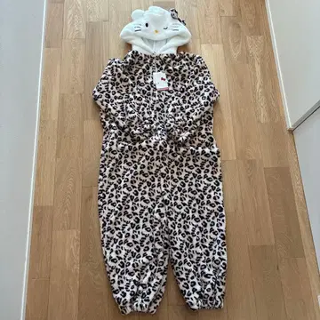 키티 레오파드 무늬 플리스 점프수트 인형옷 아베일