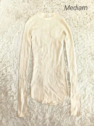 Mediam 미디엄 리브 니트 아이보리 프리 사이즈