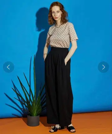 MAISON SPECIAL 모노그램 프린트 반팔 저지 탑