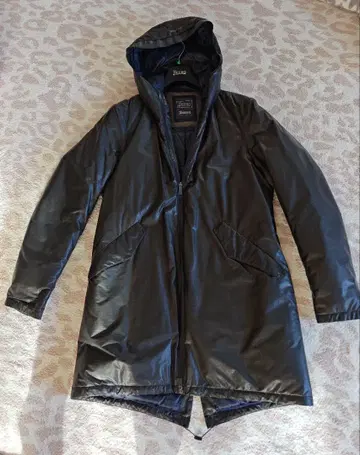 새상품급 HERNO 라미너 다운 코트 고어텍스 48 정품