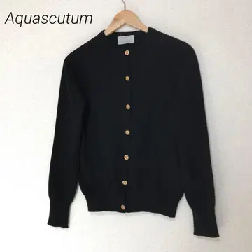 아쿠아 스큐텀 캐시미어 골드 버튼 가디건
