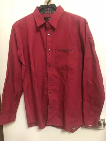 AZUL 긴팔 셔츠 빨간색 카모 패턴 M