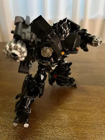 아이언하이드 닮은 비정품 트랜스포머 ss