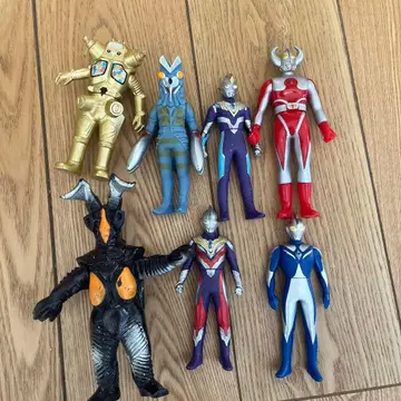 울트라맨 피규어 7체 세트