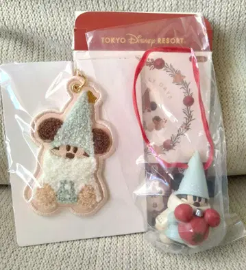 디즈니 크리스마스 2025 리루린린 키체인 캡슐 토이 2세트
