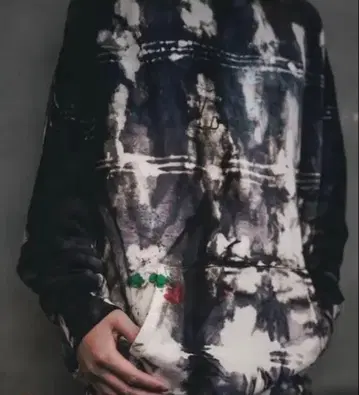 CVTLIST 로고 염색 후드티