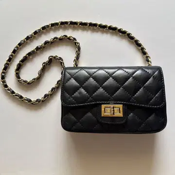 오우렌티 AULENTTI 퀼팅 숄더 백