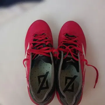 Mizuno Morelia II 축구화 레드 US8