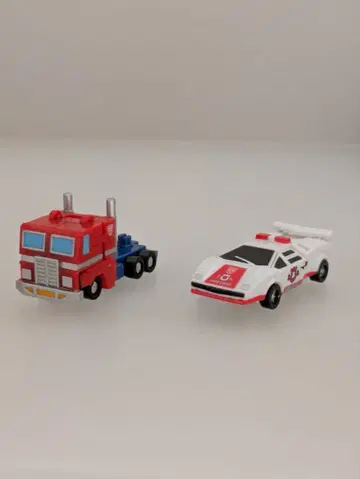 트랜스포머 극소 변형 트랜스포머