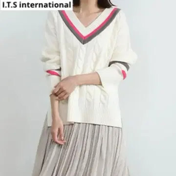 잇츠 인터내셔널 칼리지 니트