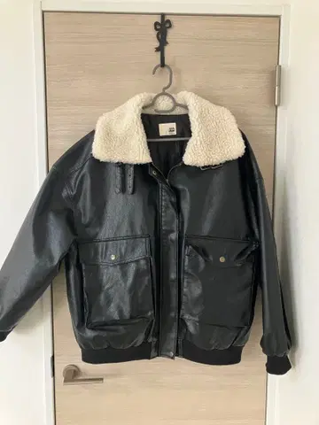 Java 블랙 레더 봄버 자켓