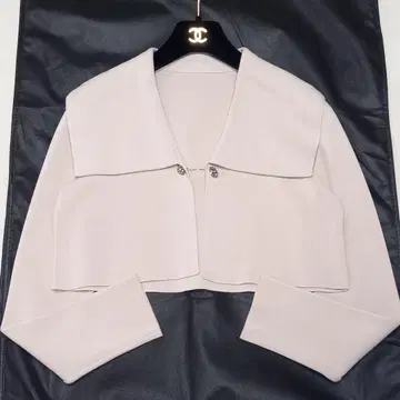 컨디션 최상 6.7만 FOXEY 레이디 자켓 볼레로 주얼 버튼 38