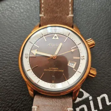 Alpina Seastrong 자동 와인딩 손목시계