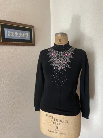 스팽글 비즈 자수 블랙 긴팔 니트 스웨터