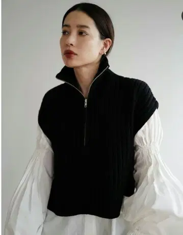 [ 미사용 택 포함 ] 블랙 니트 베스트