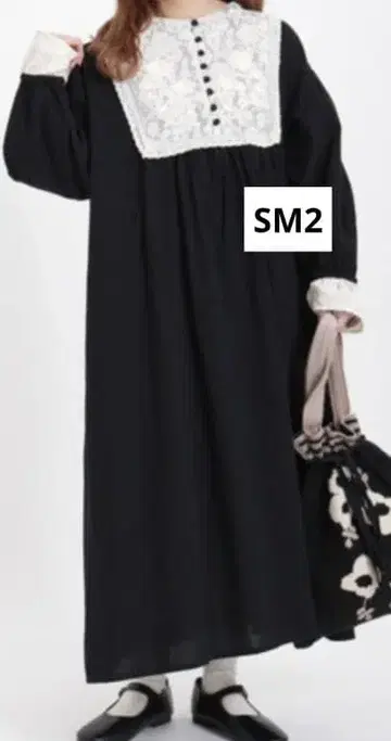 SM2 가슴 부분 메쉬 레이스와 자수 원피스