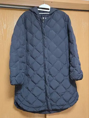 앙피로 TAION 퀼팅 다운 자켓 후드 부착